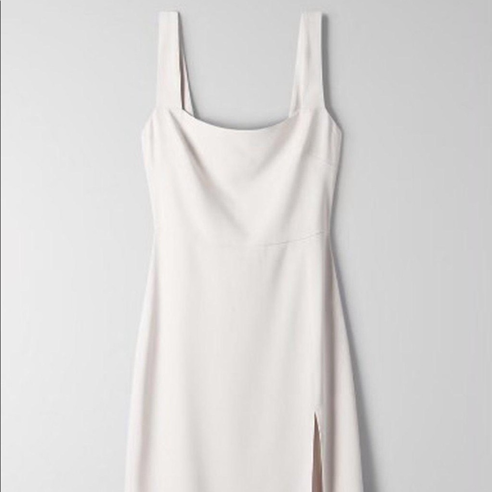 Aritzia 90’s slit dress new with tags size 4